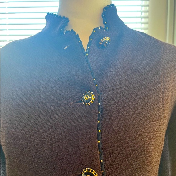 St. John Collection Tweed Blazer. In MINT condition. - Picture 4 of 8